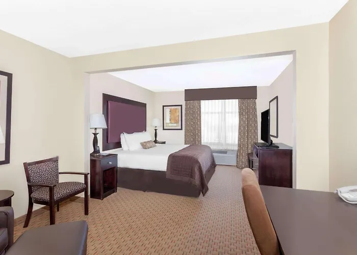 Wingate By Wyndham 3* Yuma
